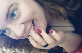 XXX La belleza Mindy intenta sexo duro entre travestis sus juguetes y el orgasmo