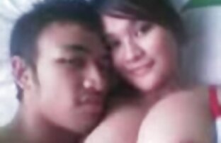 XXX Apilados rubia bomba consigue su coño viejas cojiendo duro lamió y follada