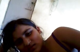 XXX Farrah frota su clítoris para hacer la polla orgias duro más picante